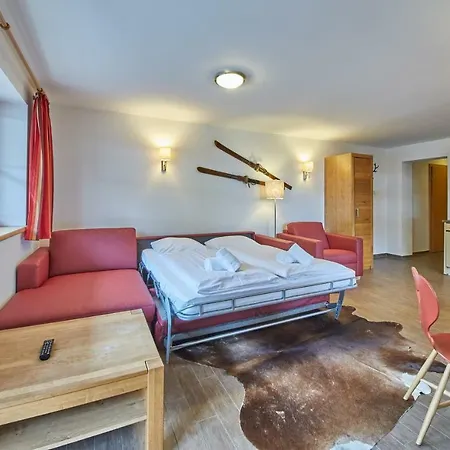 1 Apartment